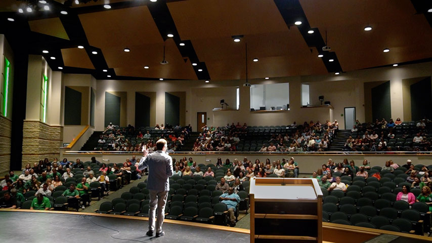 Comedian and Motivational Speaker in Cuero, TX